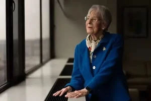 留学新闻 | 何为出色的教育？九人获诺贝尔奖得主的...