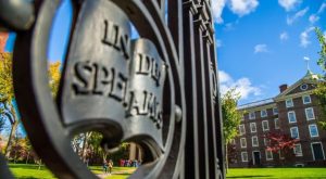 美国留学 | 布朗大学新举措，力保多元化！美国留学...