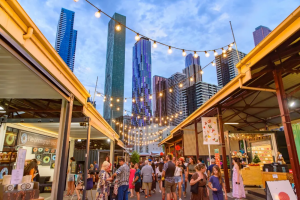 刚刚，澳洲爆发反移民大游行！“白澳”卷土重来？中...